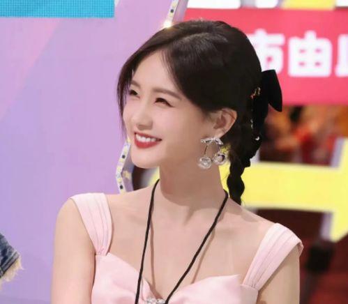 背背佳白鹿同款吃瓜娱乐圈,吃瓜群众热议不断