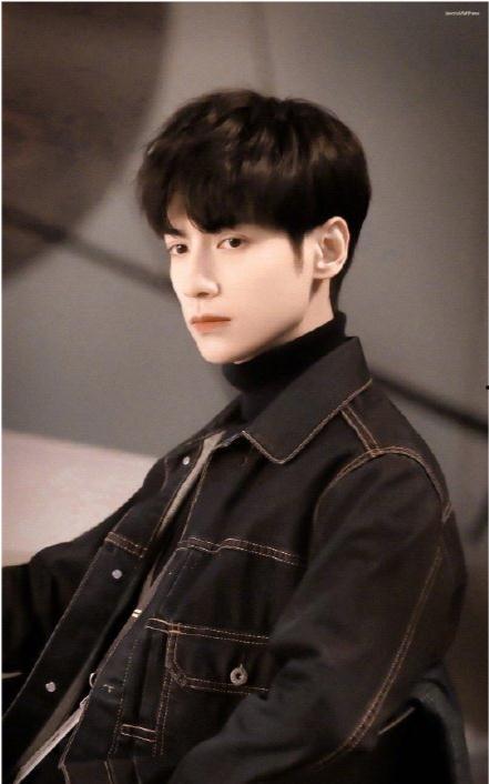 罗云熙吃瓜娱乐圈,一场吃瓜盛宴背后的真相